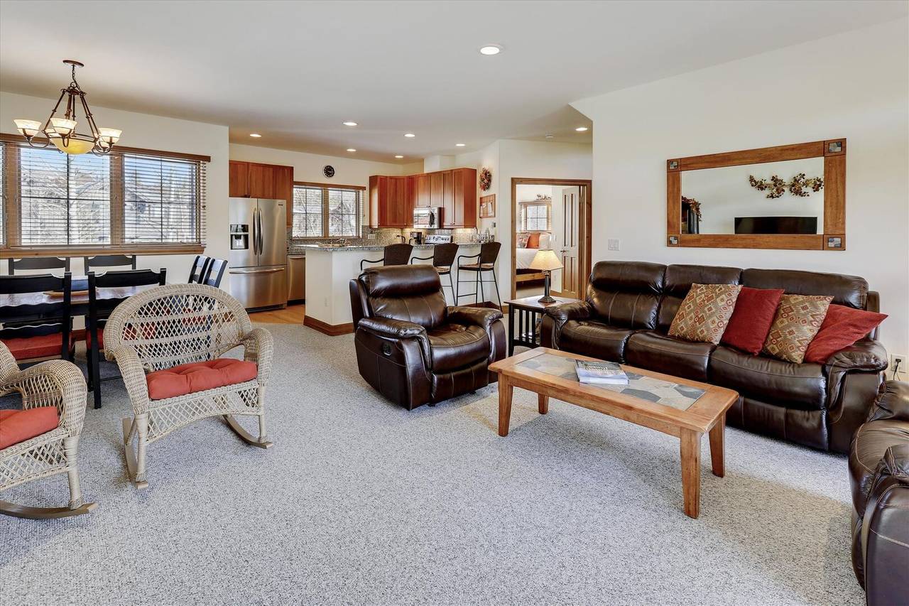 Living Room - Highland Greens 66 - Breckenridge Vacation Rental Living Room - Highland Greens 66 - Breckenridge Vacation Rental