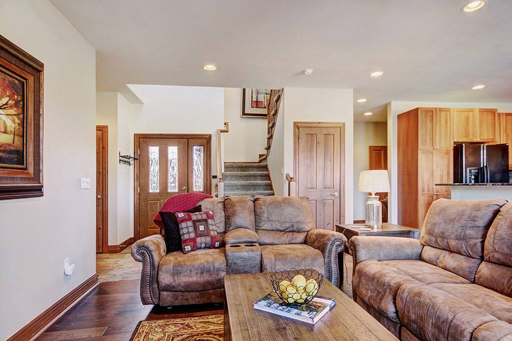 Living Room - Highland Greens 93 - Breckenridge Vacation Rental Living Room - Highland Greens 93 - Breckenridge Vacation Rental