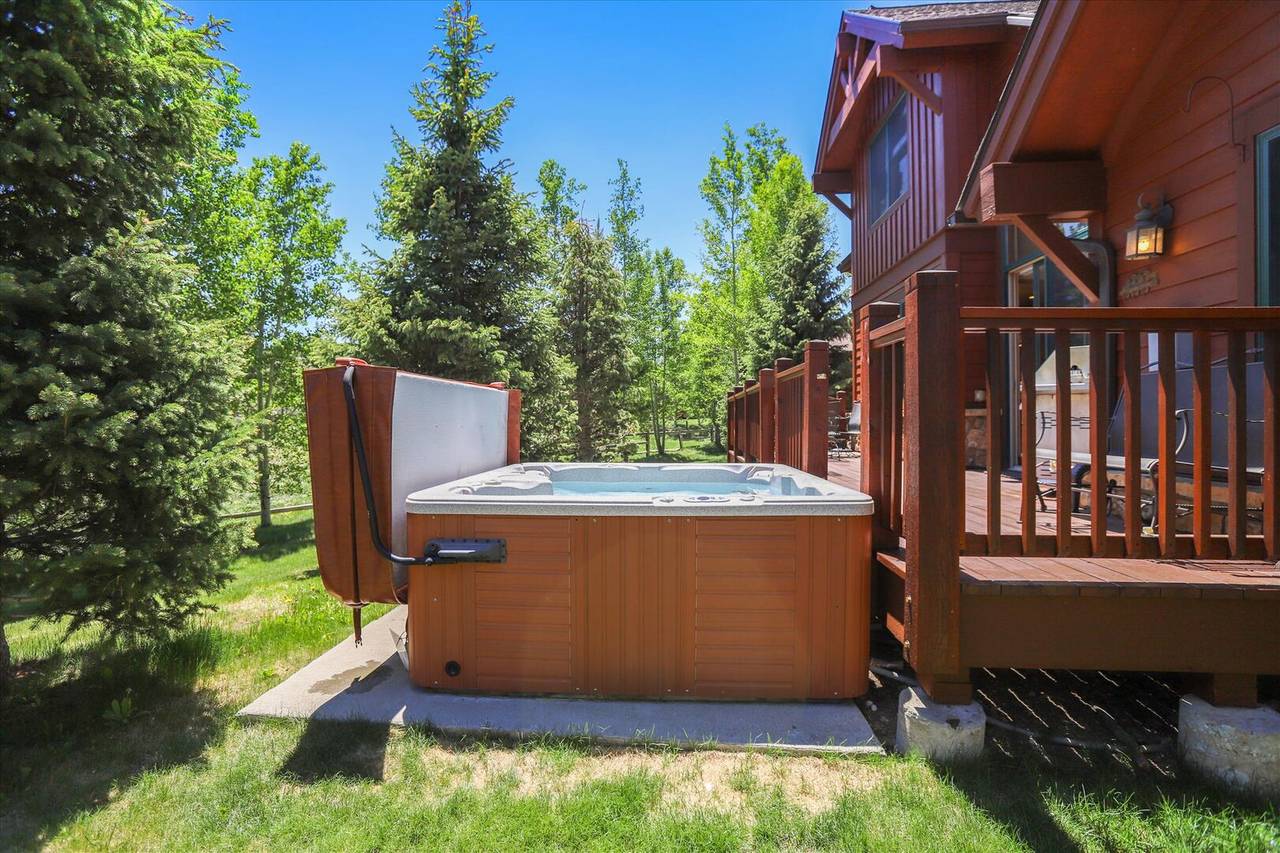 Deck - Highland Greens Comfort - Breckenridge Vacation Rental Deck - Highland Greens Comfort - Breckenridge Vacation Rental