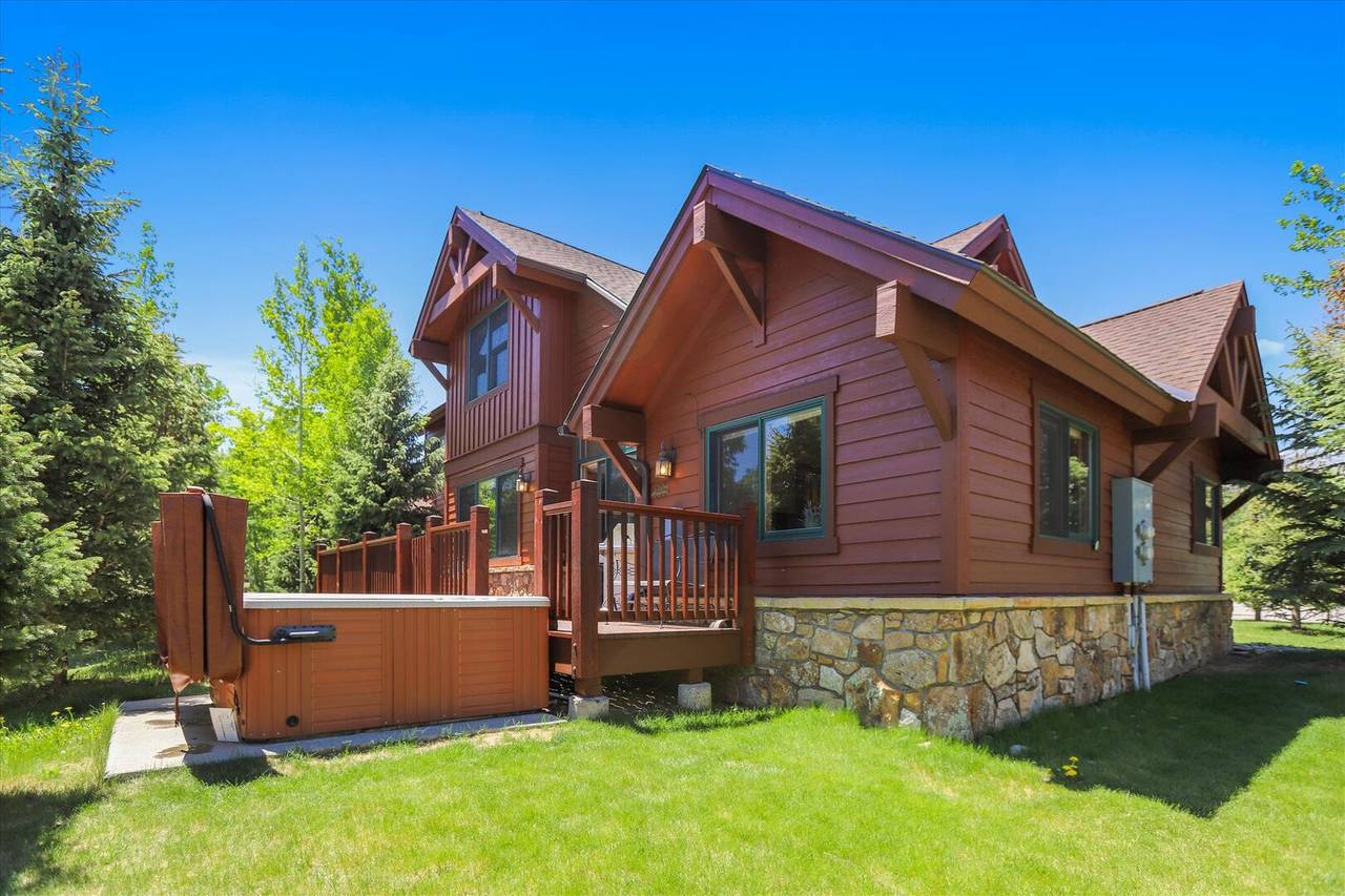 Exterior - Highland Greens Comfort - Breckenridge Vacation Rental Exterior - Highland Greens Comfort - Breckenridge Vacation Rental