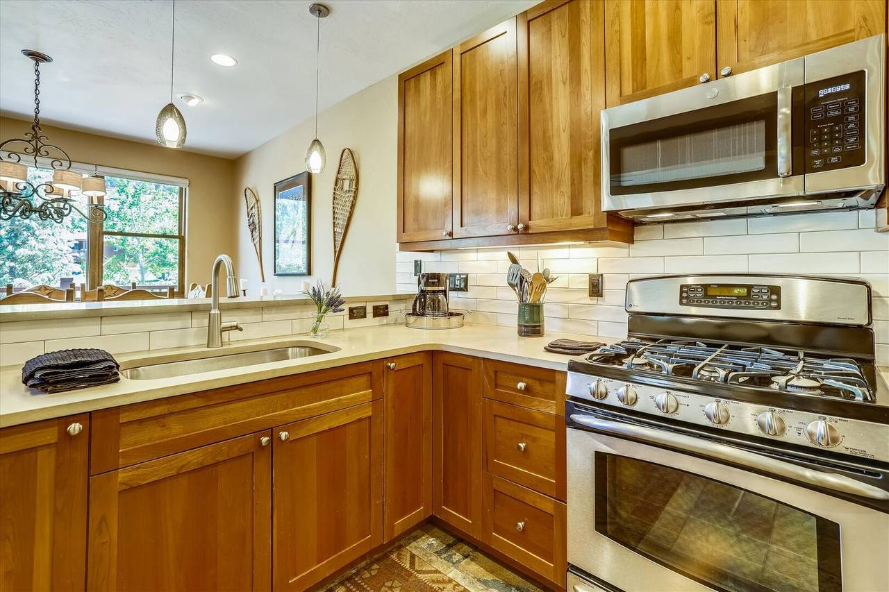 Kitchen - Highland Greens Comfort - Breckenridge Vacation Rental Kitchen - Highland Greens Comfort - Breckenridge Vacation Rental