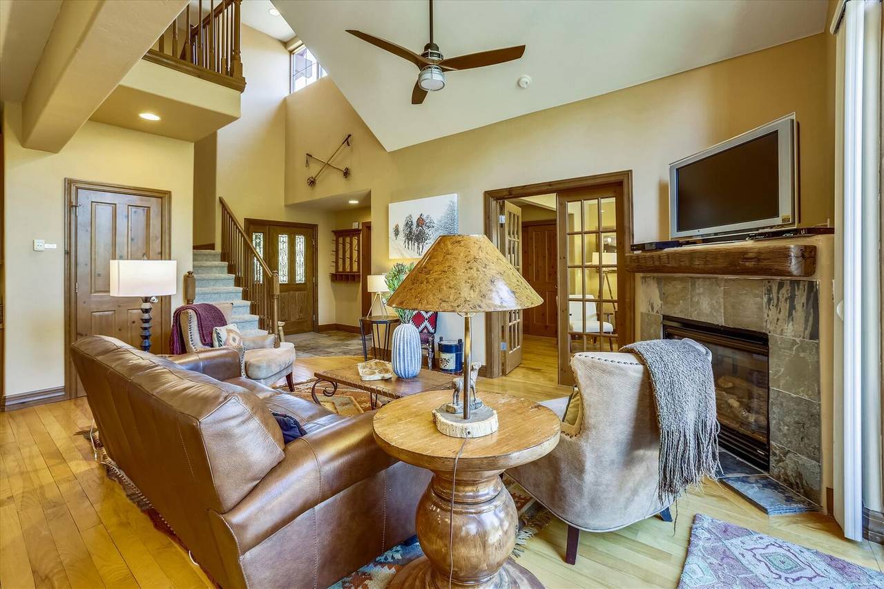 Living Area - Highland Greens Comfort - Breckenridge Vacation Rental Living Area - Highland Greens Comfort - Breckenridge Vacation Rental