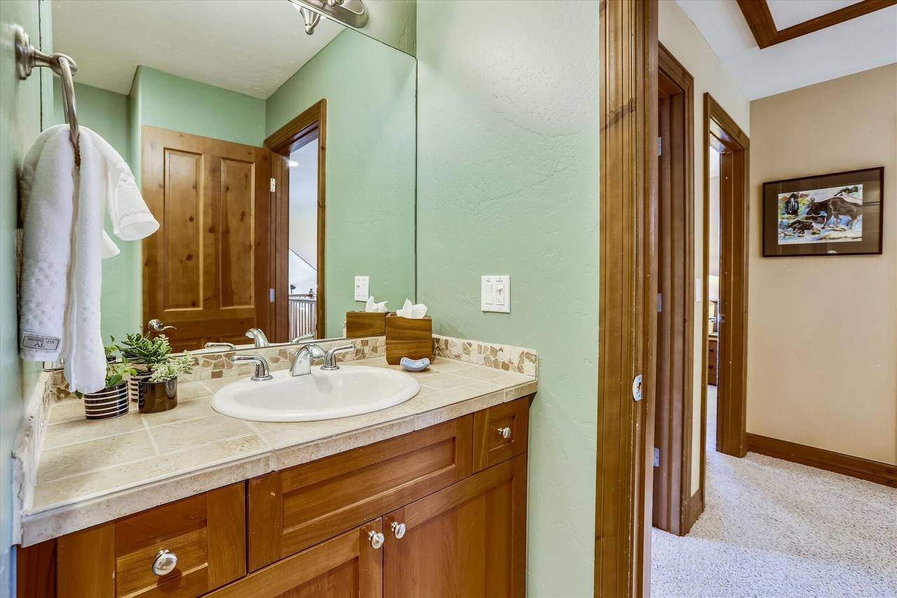 Bathroom - Highland Greens Comfort - Breckenridge Vacation Rental Bathroom - Highland Greens Comfort - Breckenridge Vacation Rental