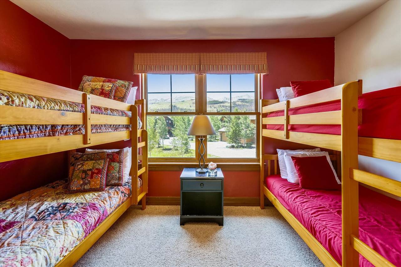 Bedroom - Highland Greens Comfort - Breckenridge Vacation Rental Bedroom - Highland Greens Comfort - Breckenridge Vacation Rental