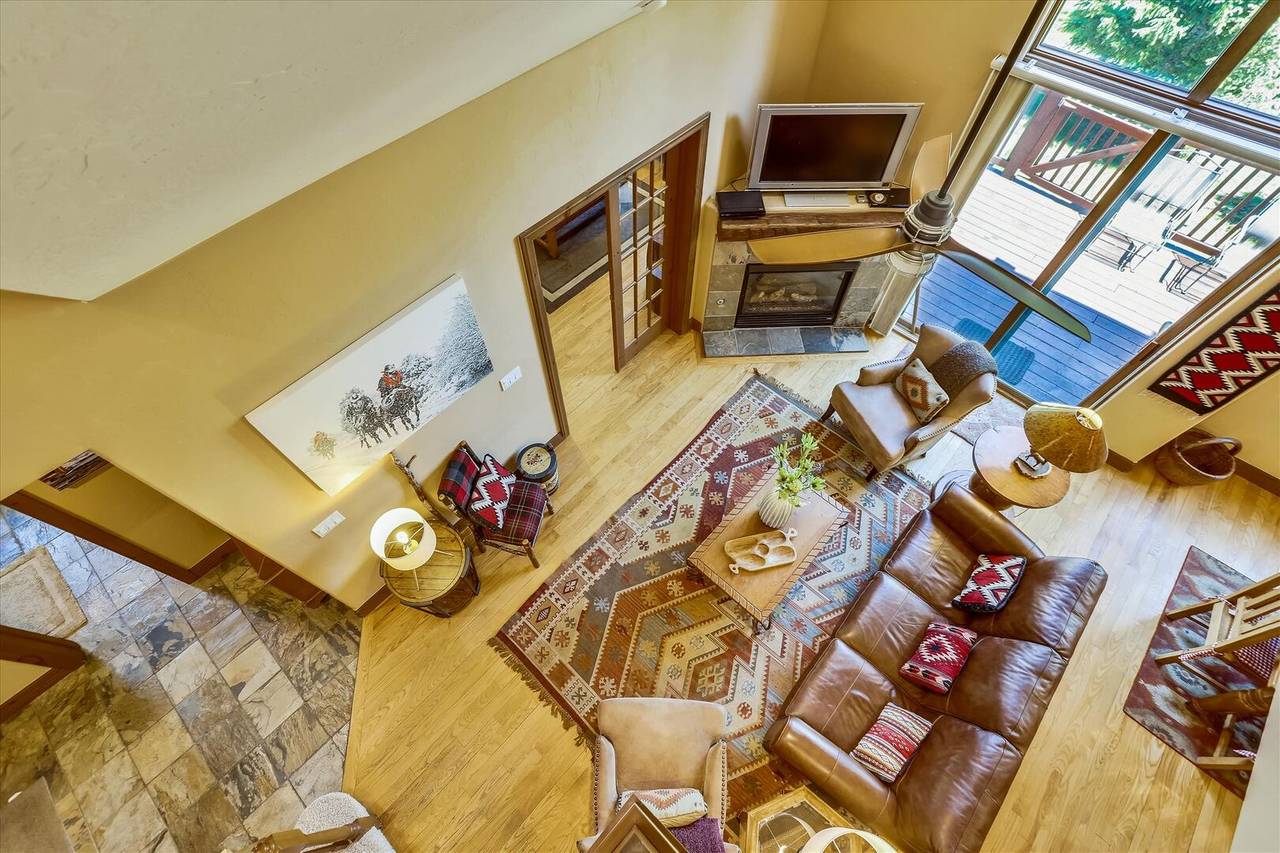 Living Area - Highland Greens Comfort - Breckenridge Vacation Rental Living Area - Highland Greens Comfort - Breckenridge Vacation Rental