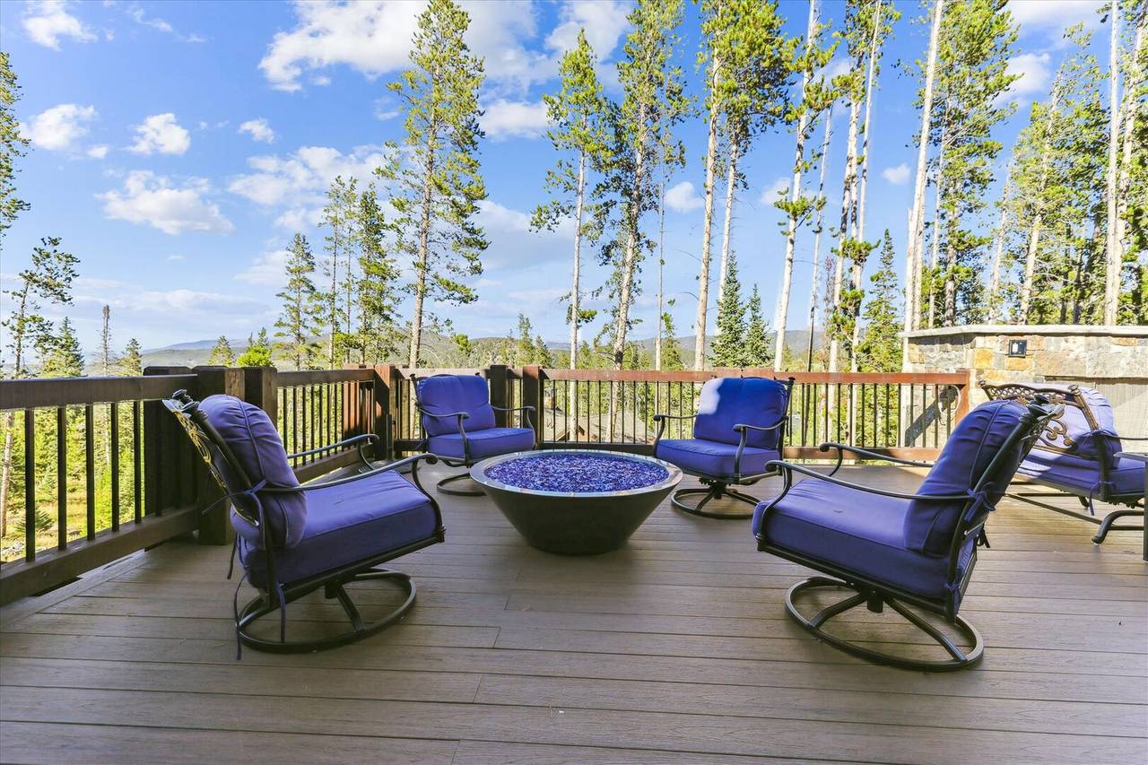 Deck/Patio - Highlands Hideaway - Breckenridge Vacation Rental Deck/Patio - Highlands Hideaway - Breckenridge Vacation Rental