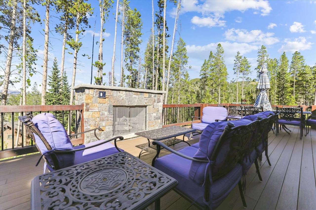 Deck/Patio - Highlands Hideaway - Breckenridge Vacation Rental Deck/Patio - Highlands Hideaway - Breckenridge Vacation Rental