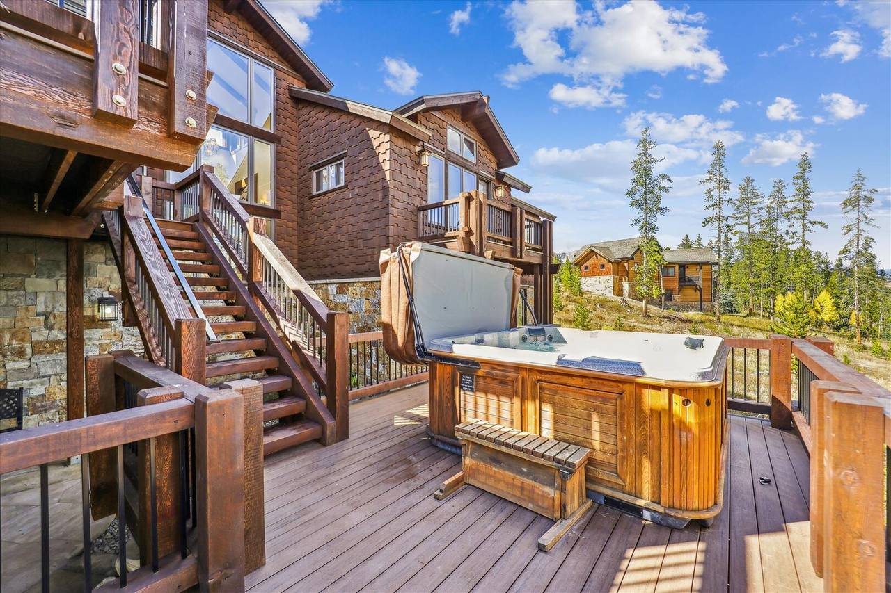 Deck/Patio - Highlands Hideaway - Breckenridge Vacation Rental Deck/Patio - Highlands Hideaway - Breckenridge Vacation Rental