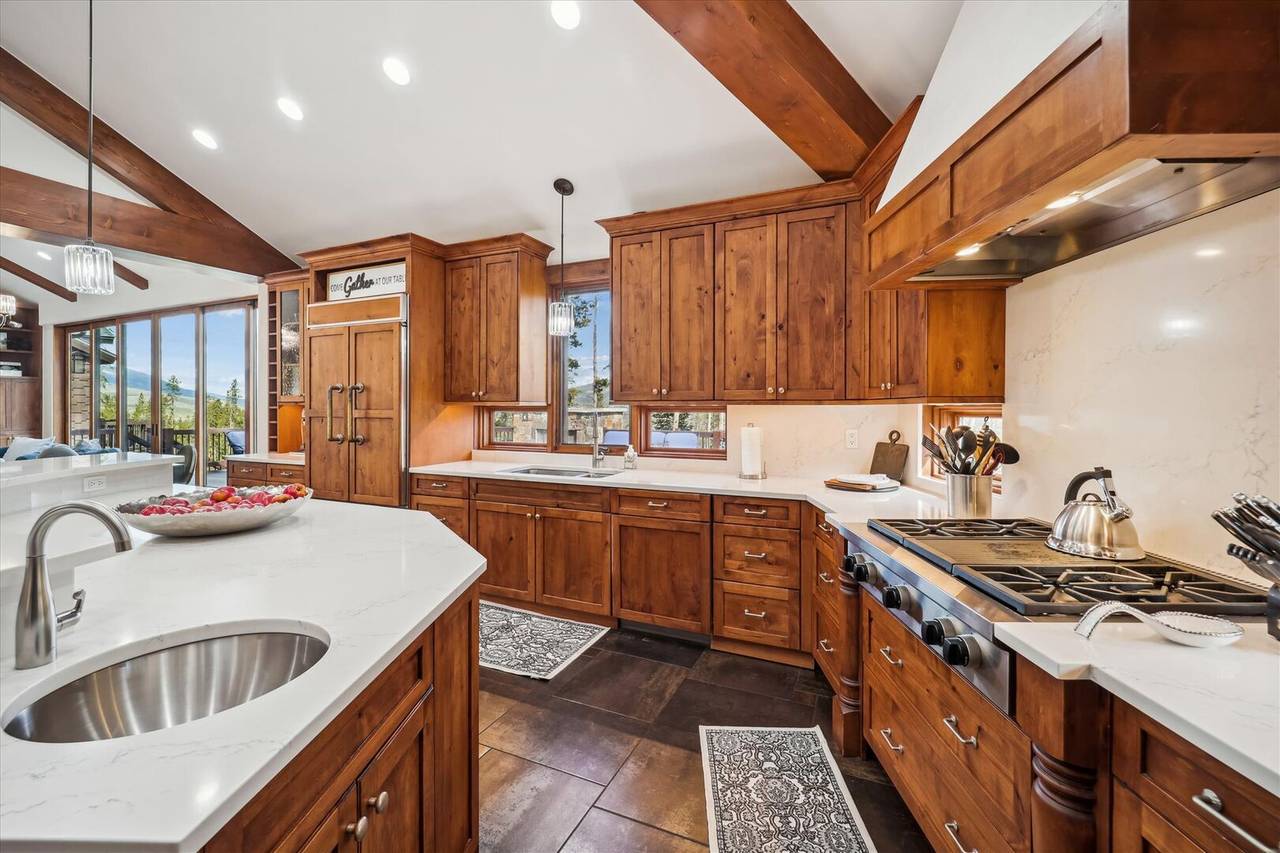 Kitchen - Highlands Hideaway - Breckenridge Vacation Rental Kitchen - Highlands Hideaway - Breckenridge Vacation Rental