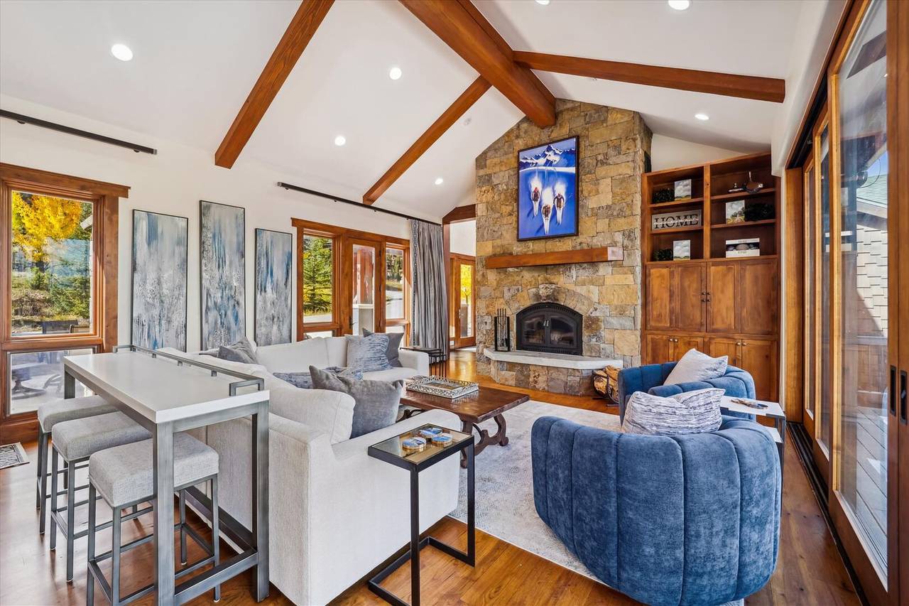 Living Area - Highlands Hideaway - Breckenridge Vacation Rental Living Area - Highlands Hideaway - Breckenridge Vacation Rental