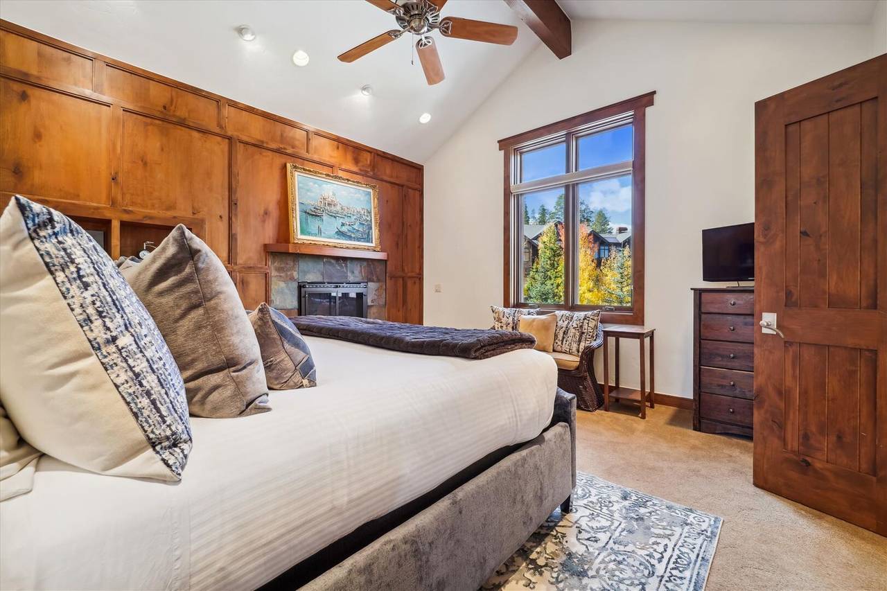 Bedroom - Highlands Hideaway - Breckenridge Vacation Rental Bedroom - Highlands Hideaway - Breckenridge Vacation Rental