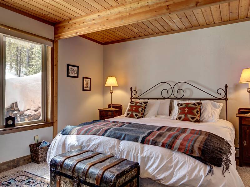 Bedroom - Lodge at Boreas Pass - Breckenridge Vacation Renal Bedroom - Lodge at Boreas Pass - Breckenridge Vacation Renal