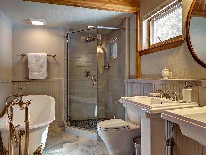 Bathroom - Lodge at Boreas Pass - Breckenridge Vacation Renal Bathroom - Lodge at Boreas Pass - Breckenridge Vacation Renal