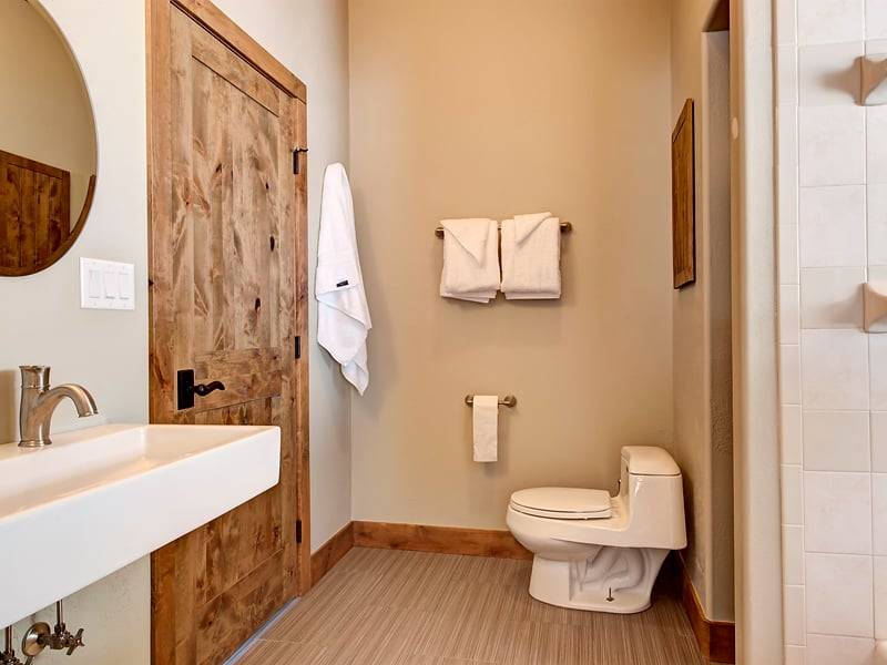 Bathroom - Lodge at Boreas Pass - Breckenridge Vacation Renal Bathroom - Lodge at Boreas Pass - Breckenridge Vacation Renal