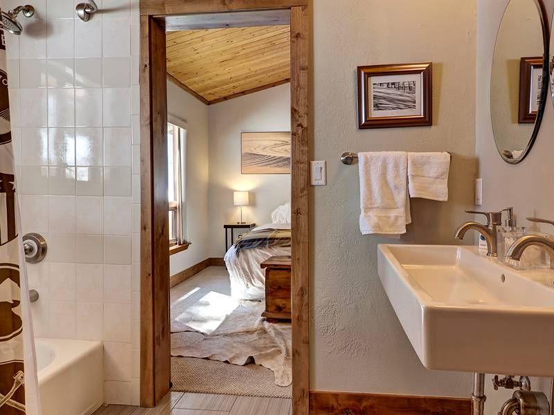 Bathroom - Lodge at Boreas Pass - Breckenridge Vacation Renal Bathroom - Lodge at Boreas Pass - Breckenridge Vacation Renal
