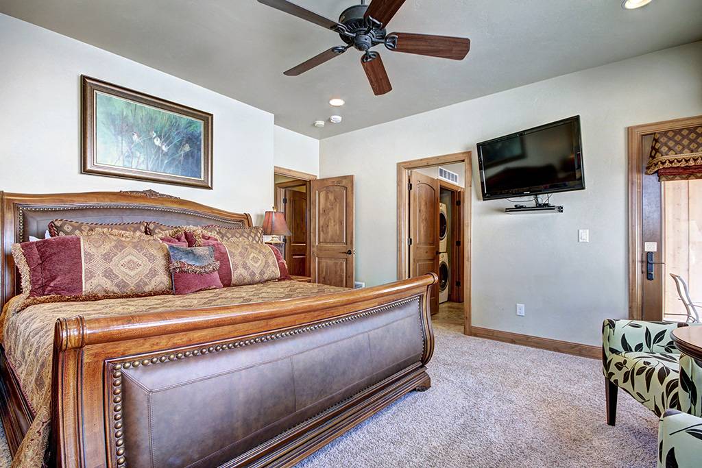 Bedroom - Lofty Fox Villa - Breckenridge Vacation Rental Bedroom - Lofty Fox Villa - Breckenridge Vacation Rental
