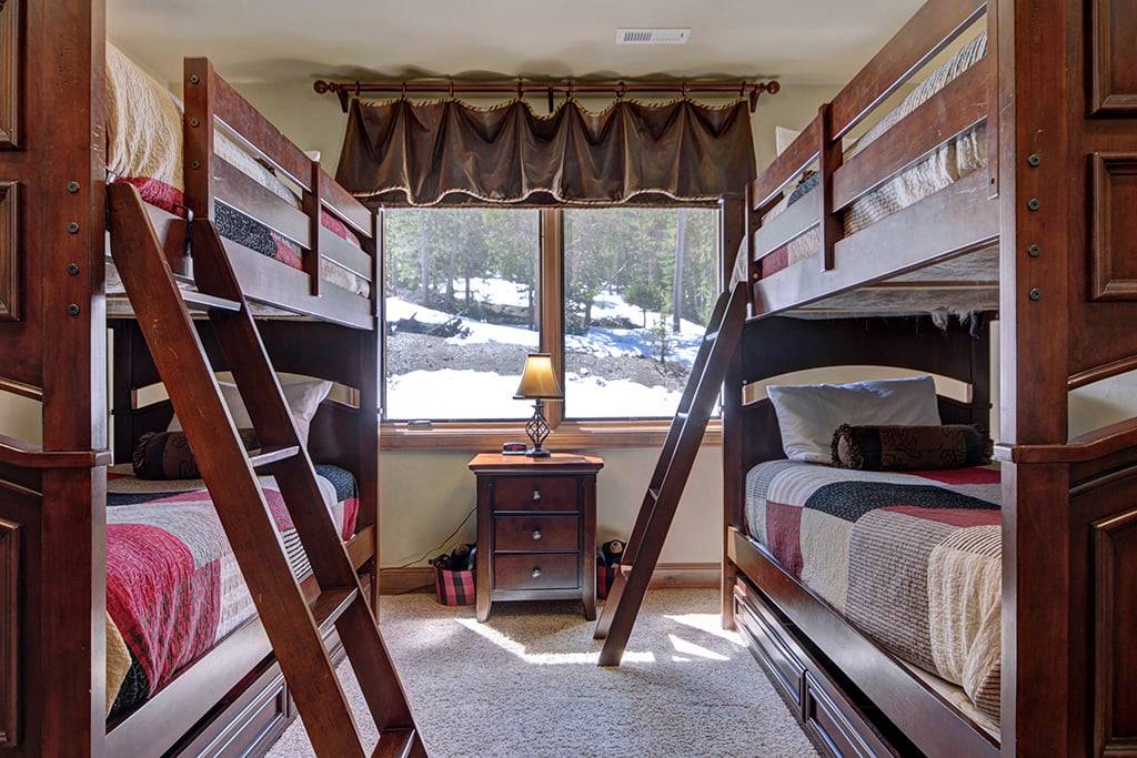 Bedroom - Lofty Fox Villa - Breckenridge Vacation Rental Bedroom - Lofty Fox Villa - Breckenridge Vacation Rental