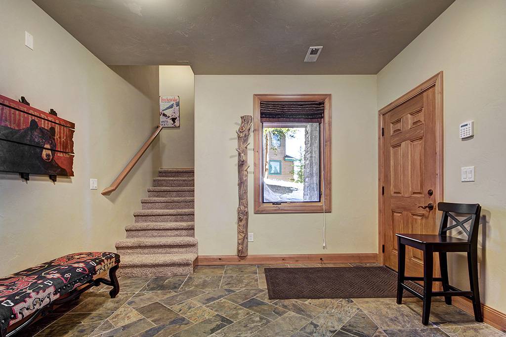Entry - Lofty Fox Villa - Breckenridge Vacation Rental Entry - Lofty Fox Villa - Breckenridge Vacation Rental
