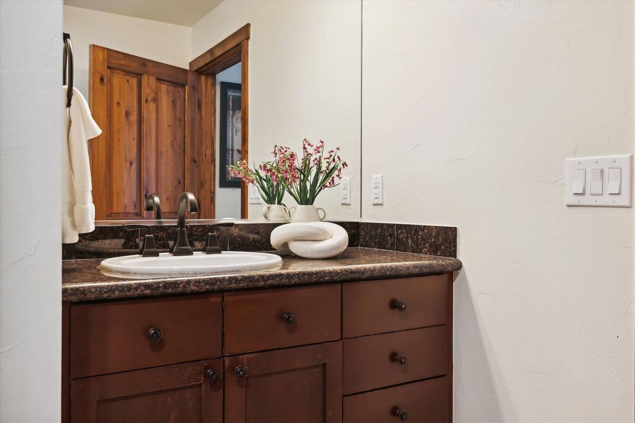 Bathroom - Main Street Junction 26 - Breckenridge Vacation Rental Bathroom - Main Street Junction 26 - Breckenridge Vacation Rental