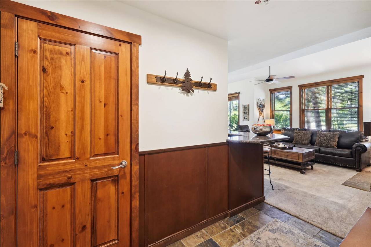 Entry - Main Street Junction 26 - Breckenridge Vacation Rental Entry - Main Street Junction 26 - Breckenridge Vacation Rental