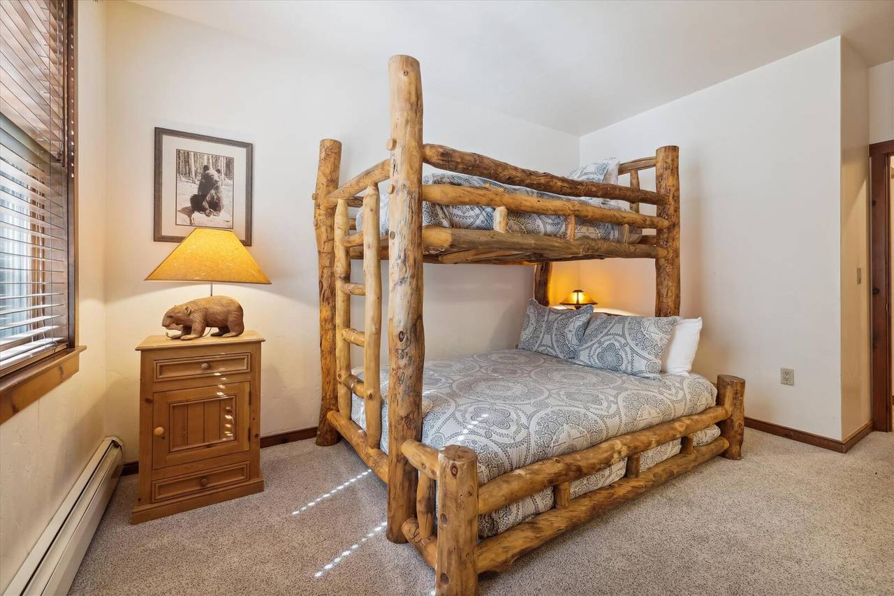 Bedroom - Main Street Junction 28 - Breckenridge Vacation Rental Bedroom - Main Street Junction 28 - Breckenridge Vacation Rental