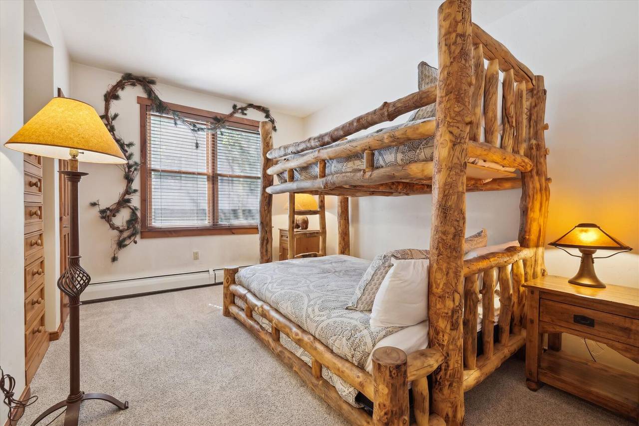 Bedroom - Main Street Junction 28 - Breckenridge Vacation Rental Bedroom - Main Street Junction 28 - Breckenridge Vacation Rental