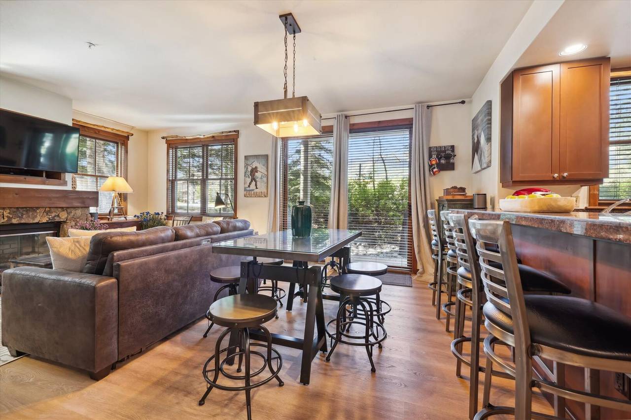 Dining Area - Main Street Junction 28 - Breckenridge Vacation Rental Dining Area - Main Street Junction 28 - Breckenridge Vacation Rental