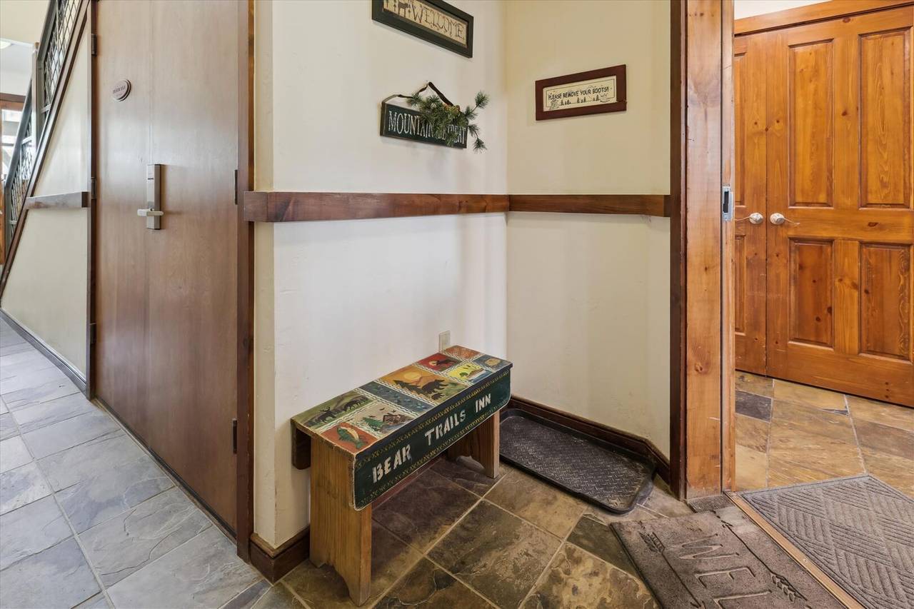 Entry - Main Street Junction 28 - Breckenridge Vacation Rental Entry - Main Street Junction 28 - Breckenridge Vacation Rental