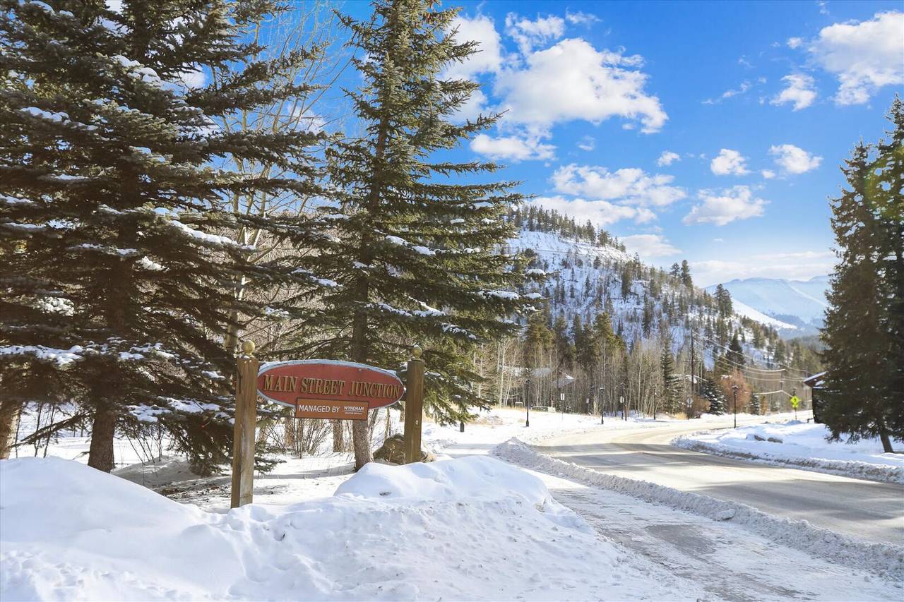 Exterior - Main Street Junction 29 - Breckenridge Vacation Rental Exterior - Main Street Junction 29 - Breckenridge Vacation Rental