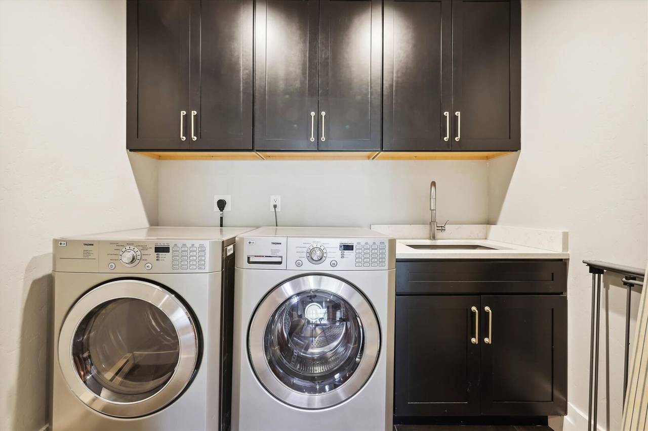 Laundry - Miners Peak Residence - Breckenridge Vacation Rental Laundry - Miners Peak Residence - Breckenridge Vacation Rental