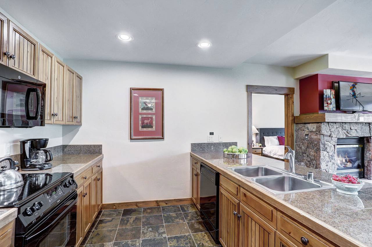 Kitchen - Mountain Thunder Lodge 1209 - Breckenridge Vacation Rental Kitchen - Mountain Thunder Lodge 1209 - Breckenridge Vacation Rental