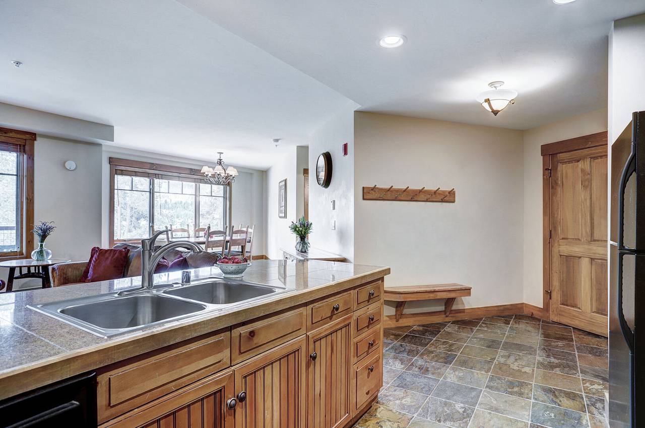 Kitchen - Mountain Thunder Lodge 1209 - Breckenridge Vacation Rental Kitchen - Mountain Thunder Lodge 1209 - Breckenridge Vacation Rental