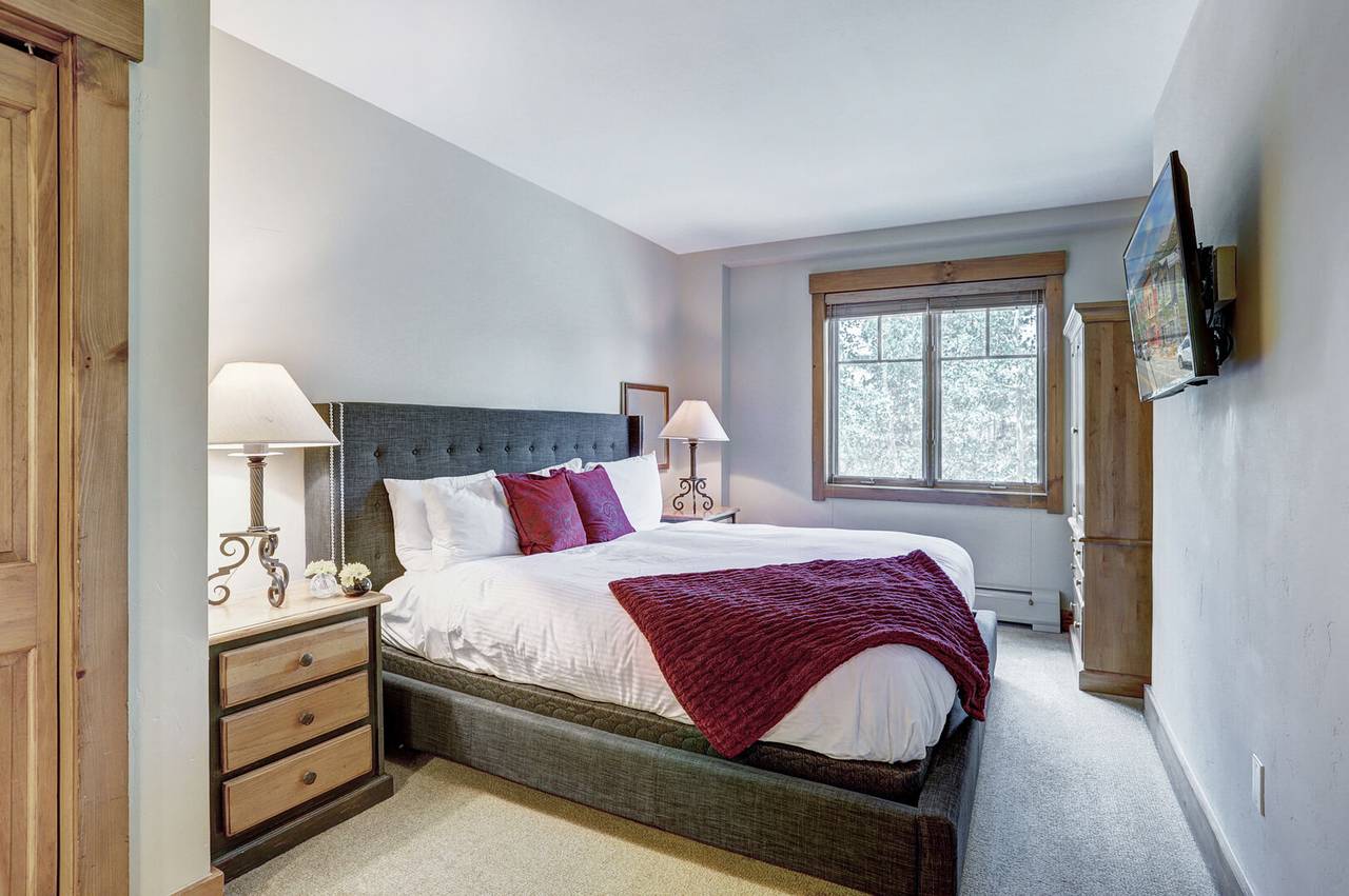 Bedroom - Mountain Thunder Lodge 1209 - Breckenridge Vacation Rental Bedroom - Mountain Thunder Lodge 1209 - Breckenridge Vacation Rental