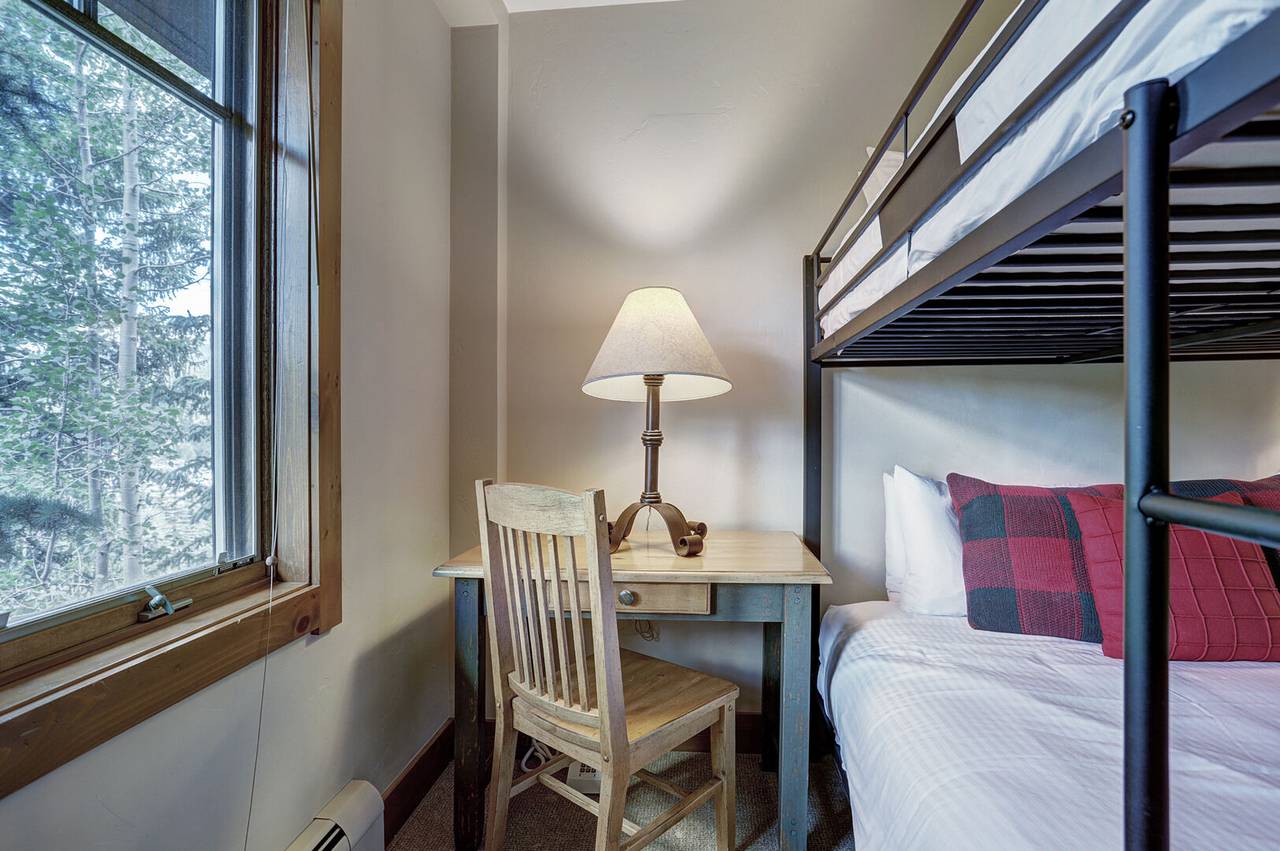 Bedroom - Mountain Thunder Lodge 1209 - Breckenridge Vacation Rental Bedroom - Mountain Thunder Lodge 1209 - Breckenridge Vacation Rental