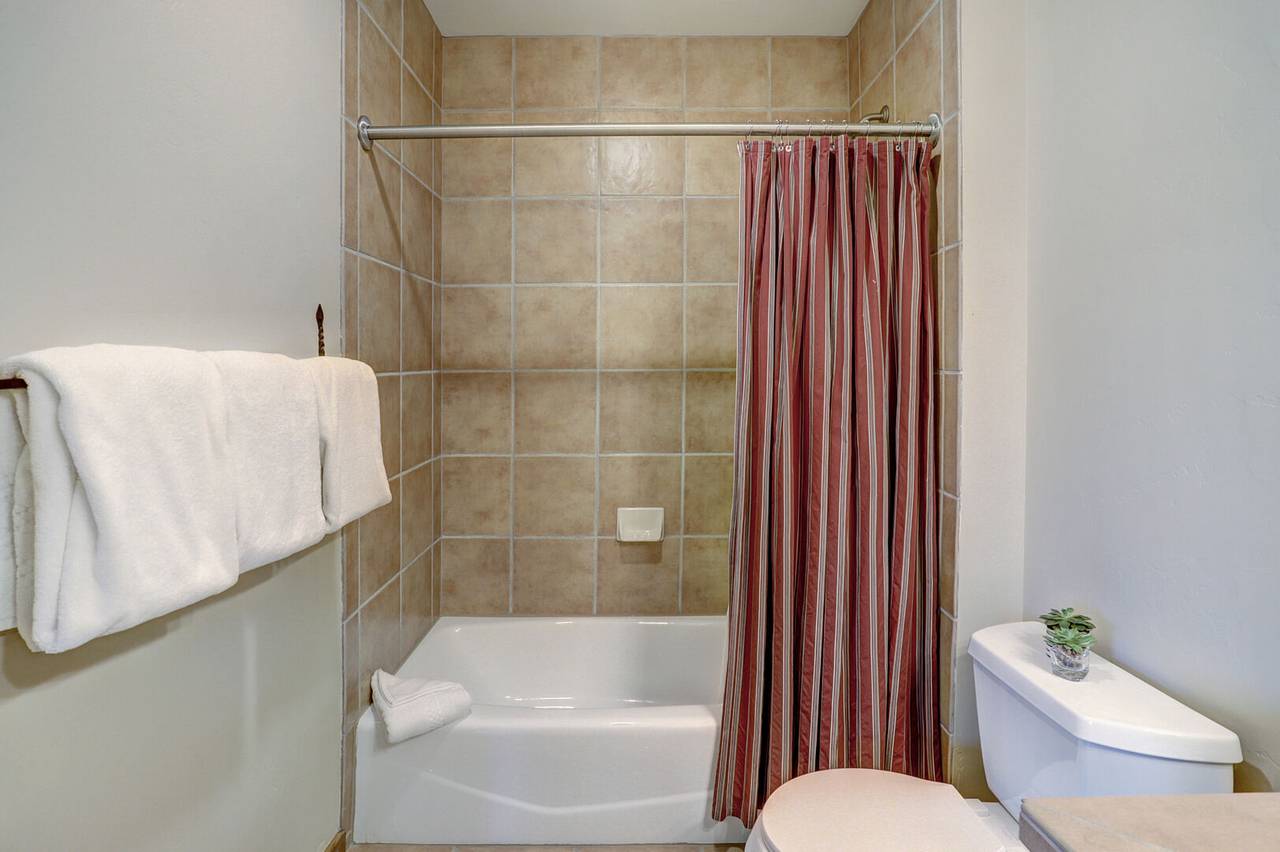 Bathroom - Mountain Thunder Lodge 1209 - Breckenridge Vacation Rental Bathroom - Mountain Thunder Lodge 1209 - Breckenridge Vacation Rental