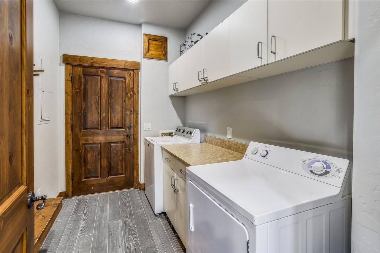 Laundry - Mountain Thunder Lodge 305 - Breckenridge Vacation Rental Laundry - Mountain Thunder Lodge 305 - Breckenridge Vacation Rental