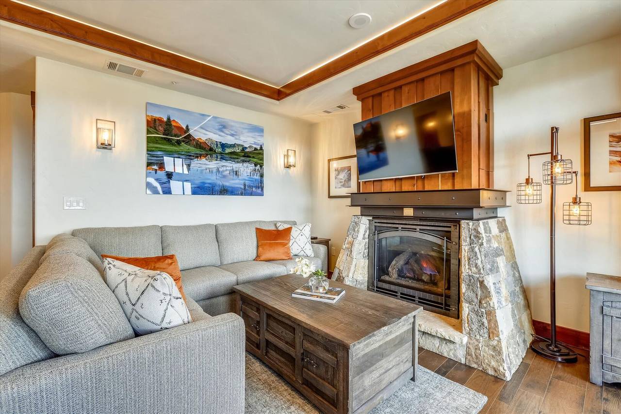 Living Area - One Ski Hill Place 8312 - Breckenridge Vacation Rental Living Area - One Ski Hill Place 8312 - Breckenridge Vacation Rental