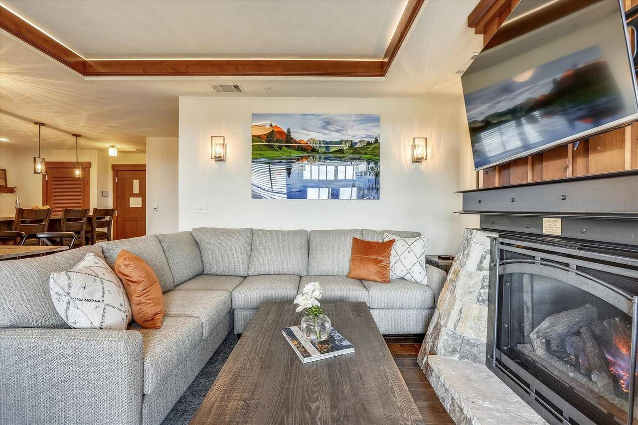 Living Area - One Ski Hill Place 8312 - Breckenridge Vacation Rental Living Area - One Ski Hill Place 8312 - Breckenridge Vacation Rental