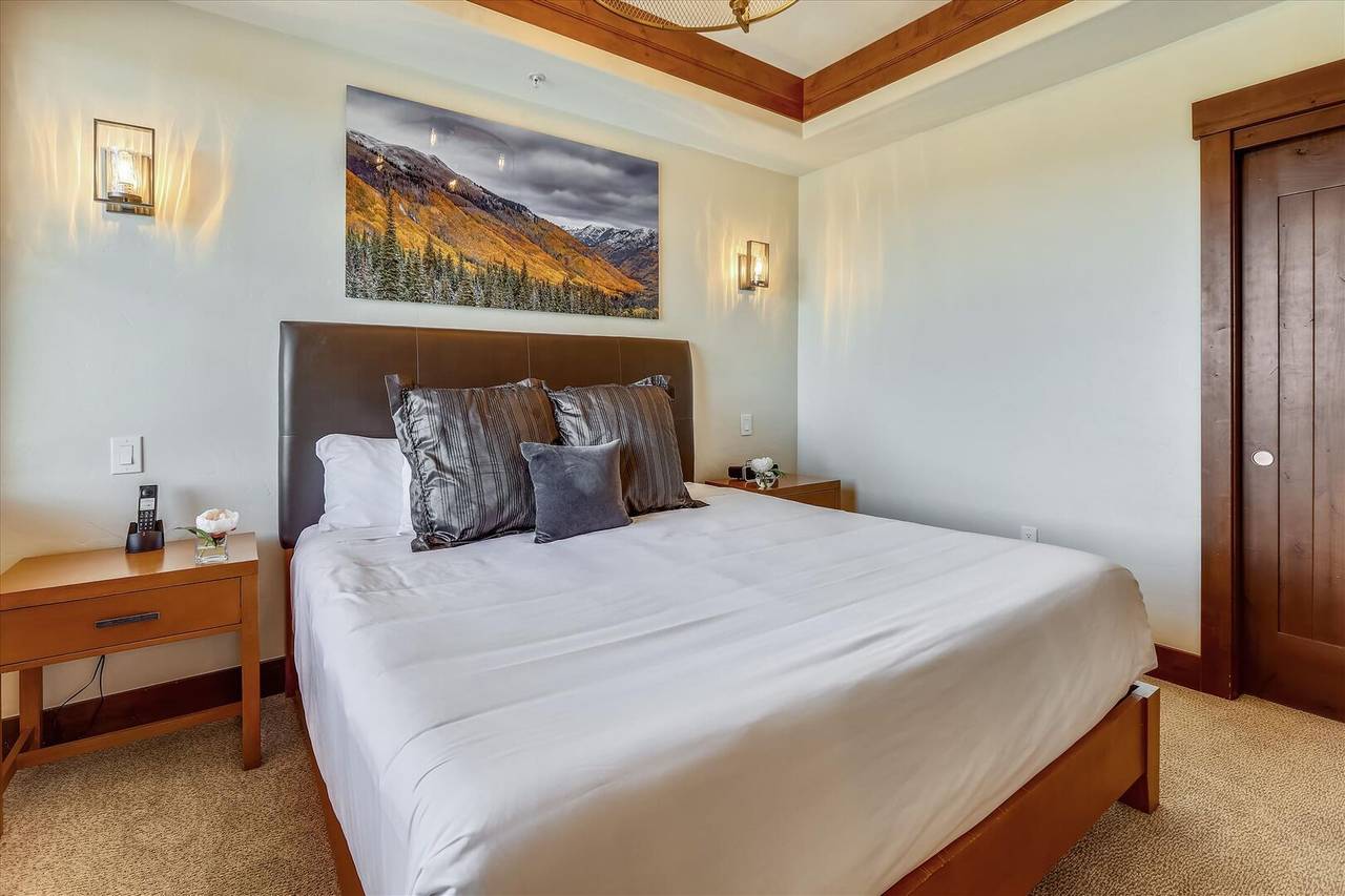 Bedroom - One Ski Hill Place 8312 - Breckenridge Vacation Rental Bedroom - One Ski Hill Place 8312 - Breckenridge Vacation Rental
