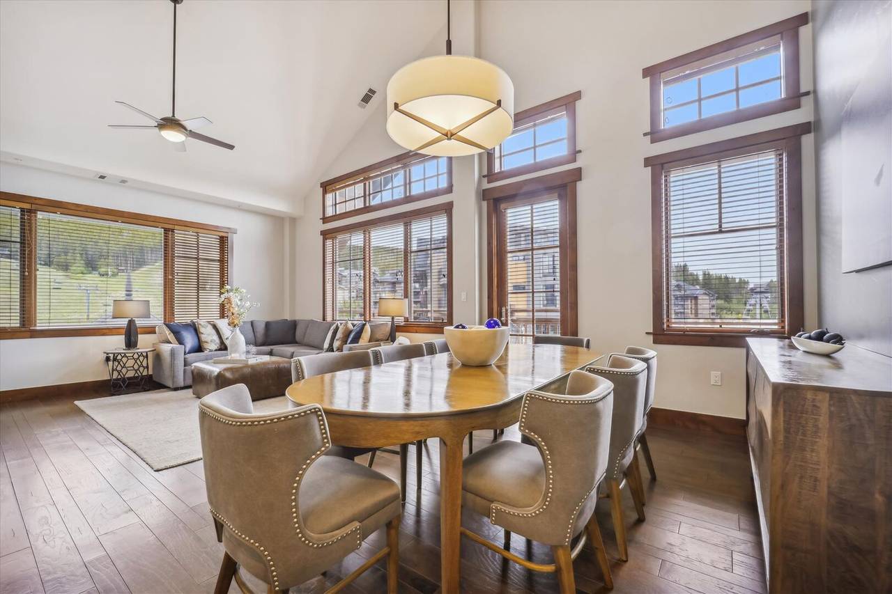 Dining Area - One Ski Hill Place 8424 - Breckenridge Vacation Rental Dining Area - One Ski Hill Place 8424 - Breckenridge Vacation Rental