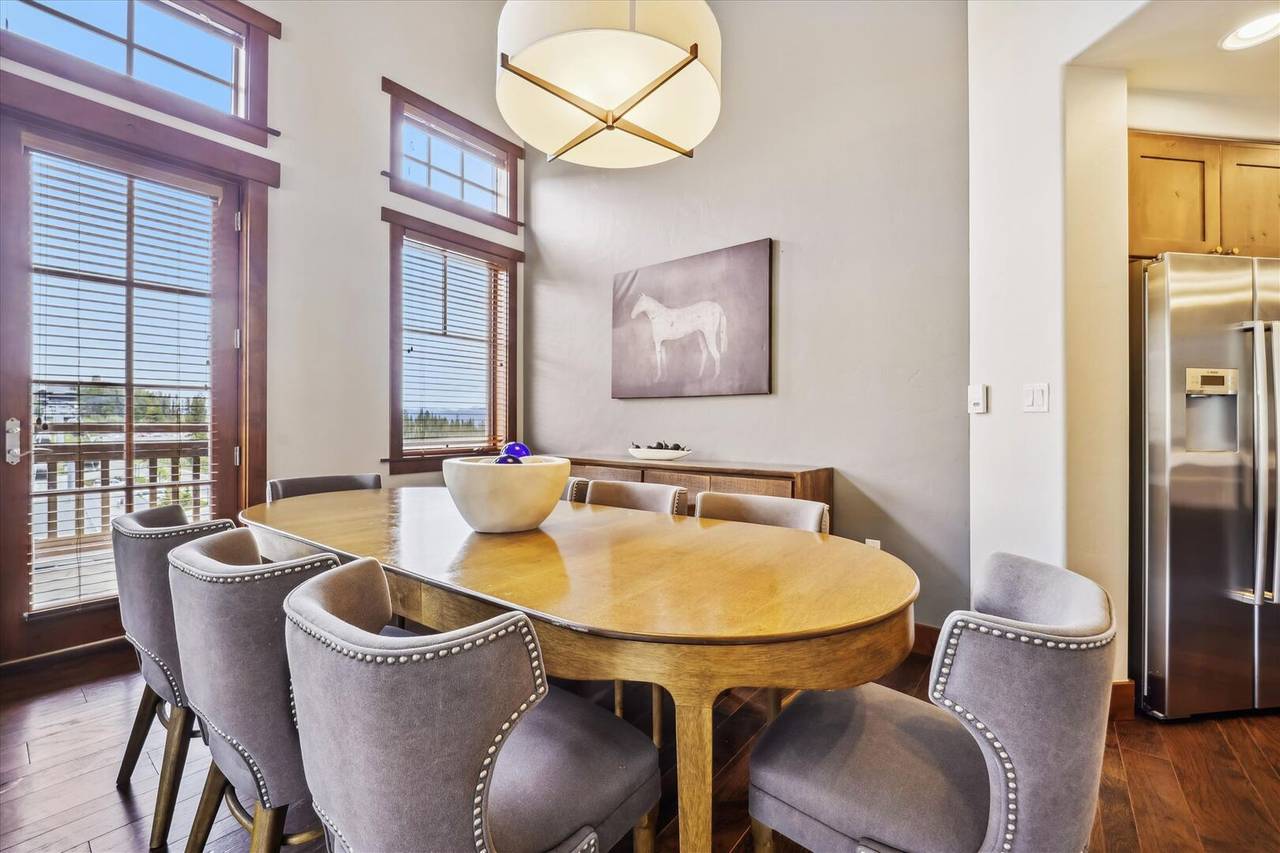 Dining Area - One Ski Hill Place 8424 - Breckenridge Vacation Rental Dining Area - One Ski Hill Place 8424 - Breckenridge Vacation Rental