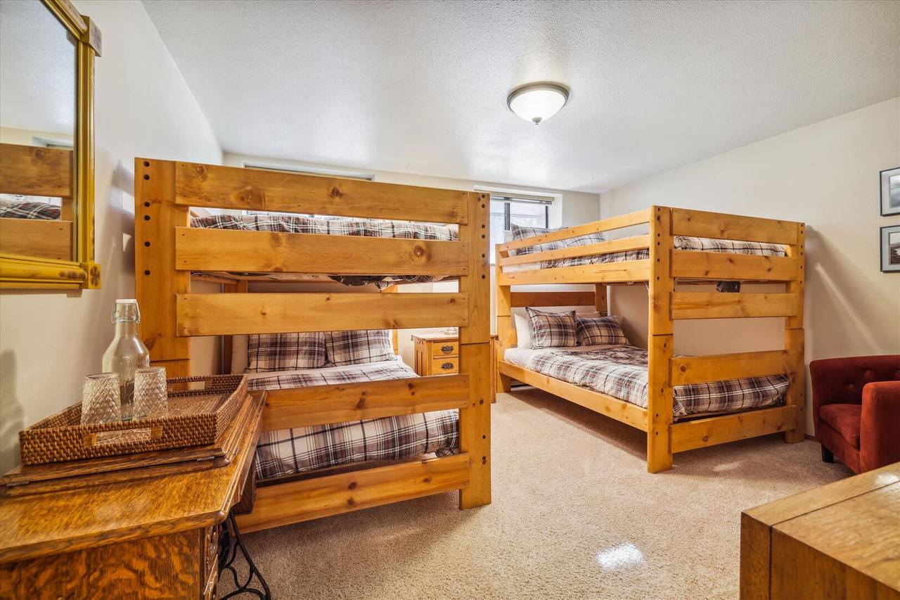 Bedroom - Peak One 107 - Frisco Vacation Rental Bedroom - Peak One 107 - Frisco Vacation Rental