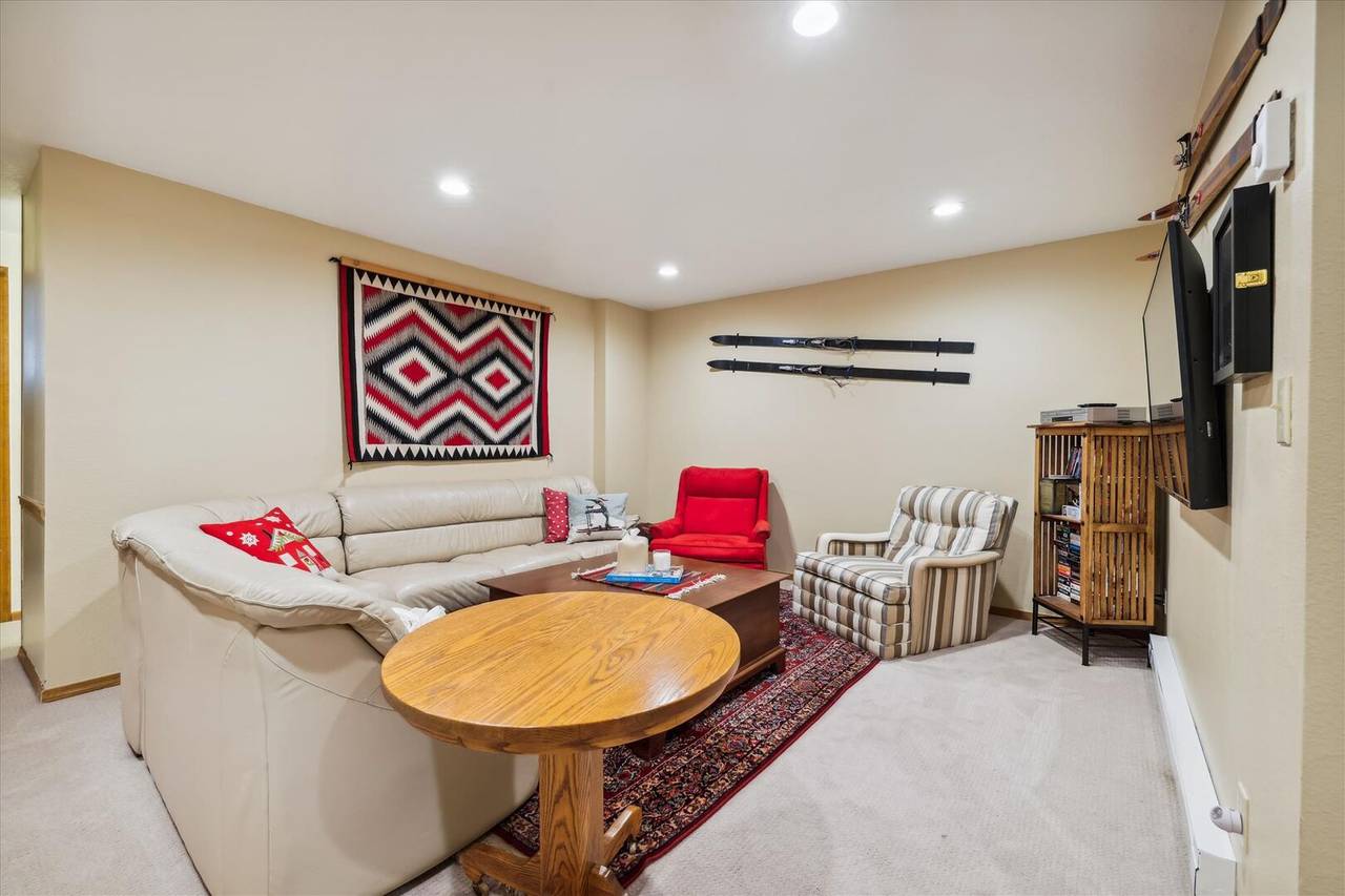 Living Area - Peak One 107 - Frisco Vacation Rental Living Area - Peak One 107 - Frisco Vacation Rental