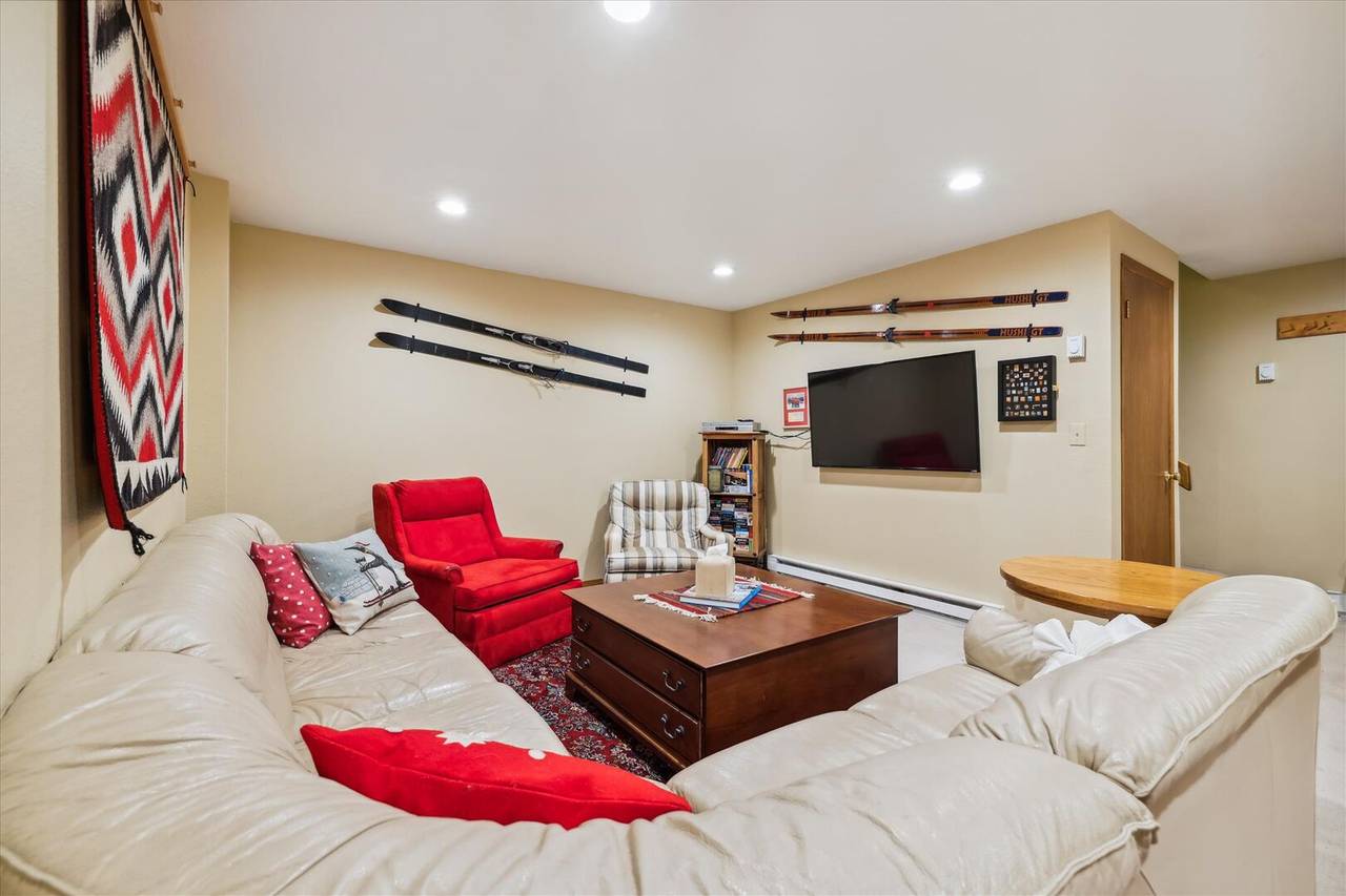 Living Area - Peak One 107 - Frisco Vacation Rental Living Area - Peak One 107 - Frisco Vacation Rental