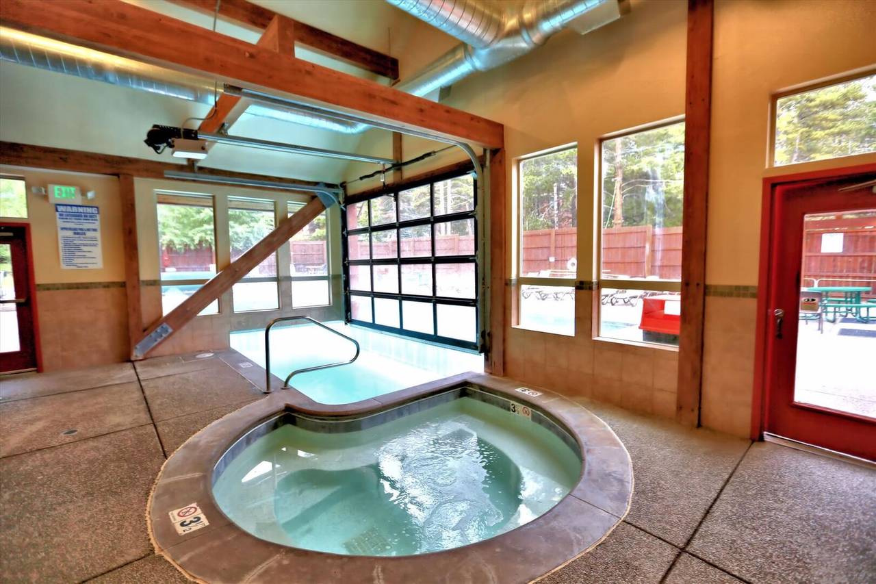 Upper Village Pools - Pine Ridge 15A - Breckenridge Vacation Rental Upper Village Pools - Pine Ridge 15A - Breckenridge Vacation Rental