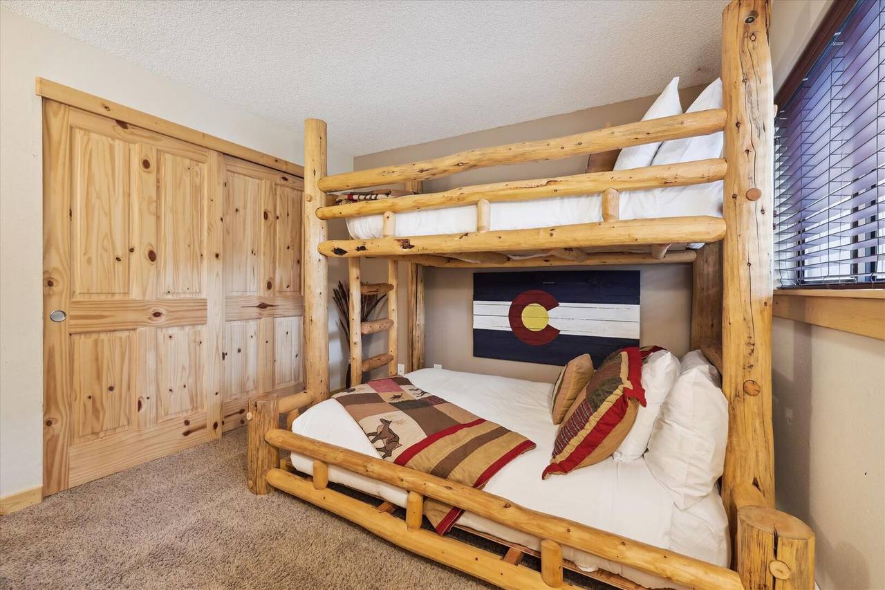 Bedroom - Pine Ridge 15A - Breckenridge Vacation Rental Bedroom - Pine Ridge 15A - Breckenridge Vacation Rental
