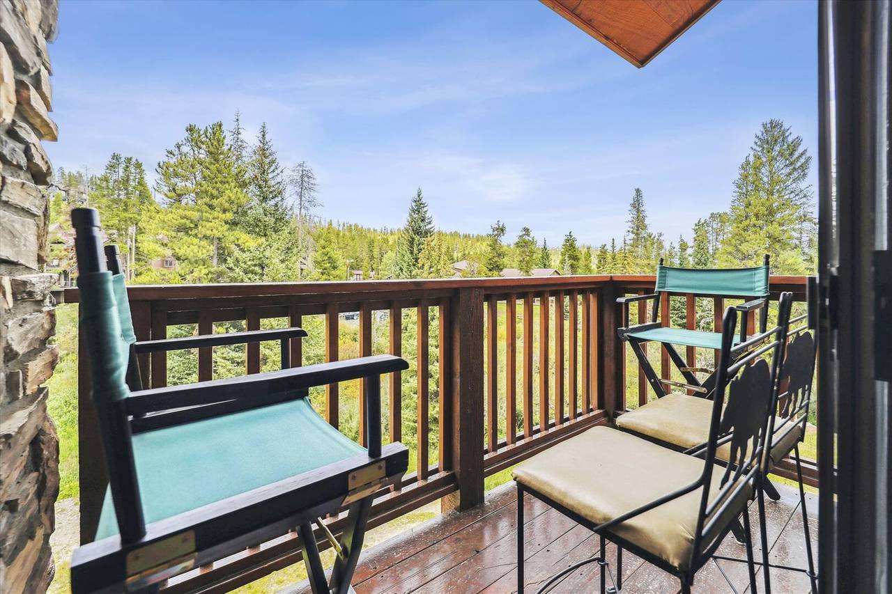 Balcony - Pine Ridge 7E - Ski-in / Ski-Out - Breckenridge Vacation Rental Balcony - Pine Ridge 7E - Ski-in / Ski-Out - Breckenridge Vacation Rental