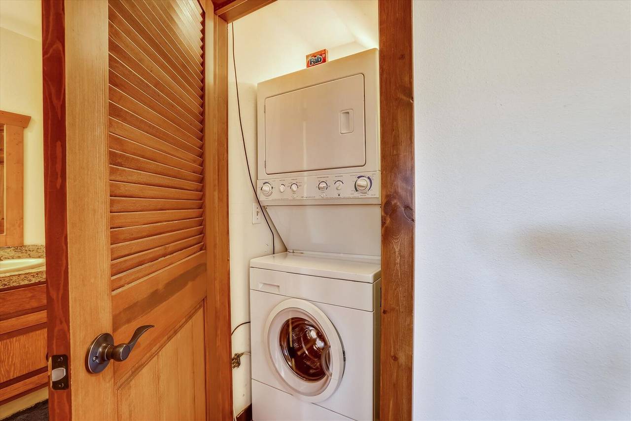 Laundry - Pine Ridge 7E - Ski-in / Ski-Out - Breckenridge Vacation Rental Laundry - Pine Ridge 7E - Ski-in / Ski-Out - Breckenridge Vacation Rental