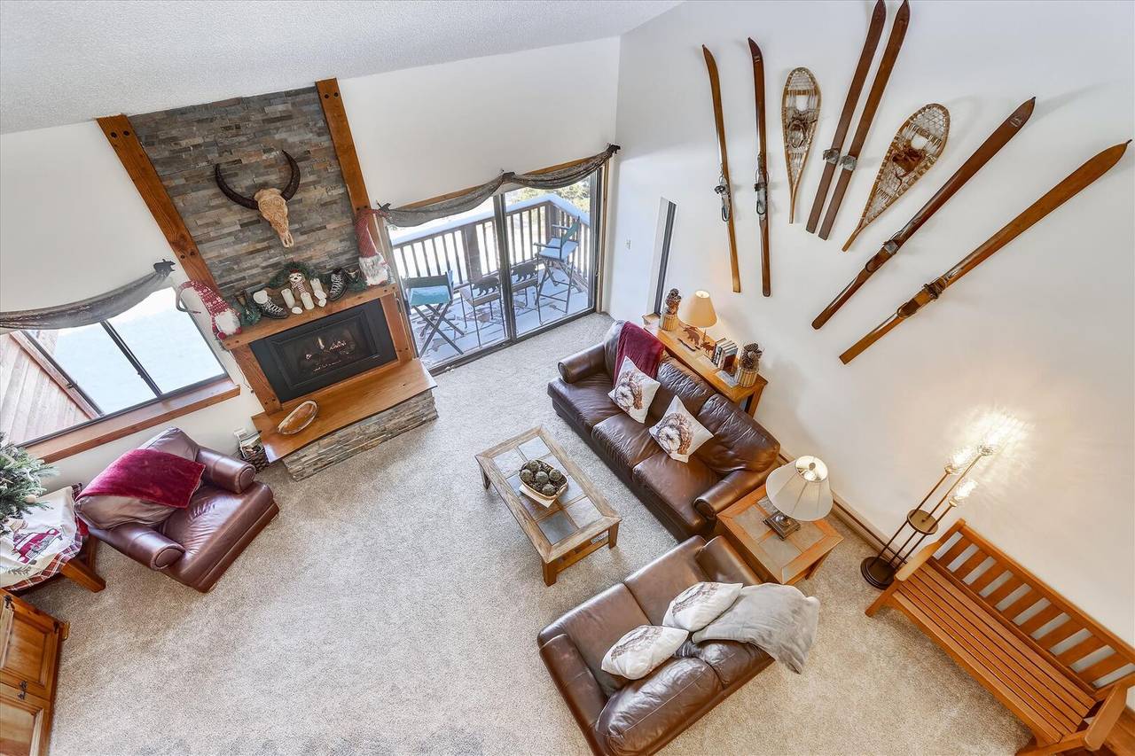 Living Area - Pine Ridge 7E - Ski-in / Ski-Out - Breckenridge Vacation Rental Living Area - Pine Ridge 7E - Ski-in / Ski-Out - Breckenridge Vacation Rental