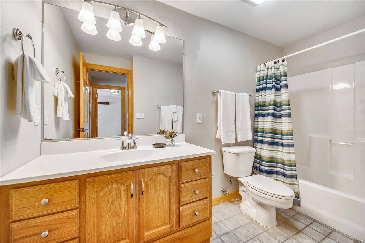 Bathroom - Powder Moose Villa - Breckenridge Vacation Rental Bathroom - Powder Moose Villa - Breckenridge Vacation Rental